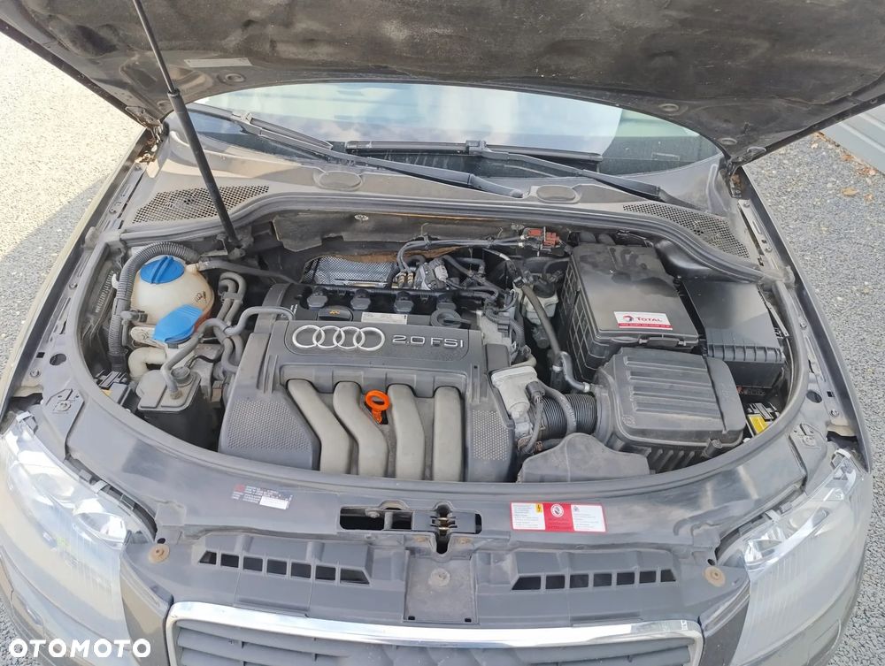 Audi A3 3-drzwiowe 2.0 FSI Ambiente - 6