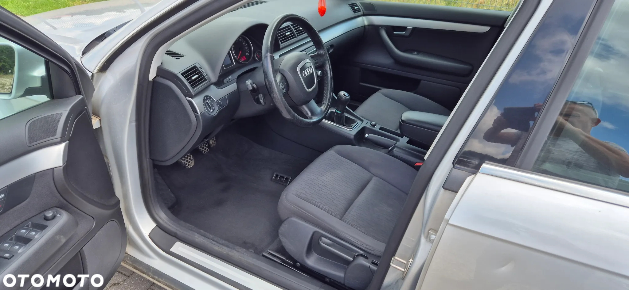 Audi A4 1.6 - 18