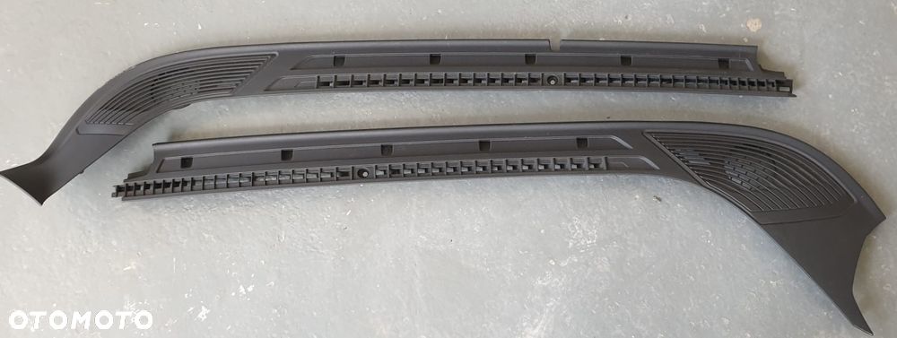 XG PODSZYBIE KRATKA WENTYLACYJNA 2295560  2295561 XG/XF NOWY MODEL - 2