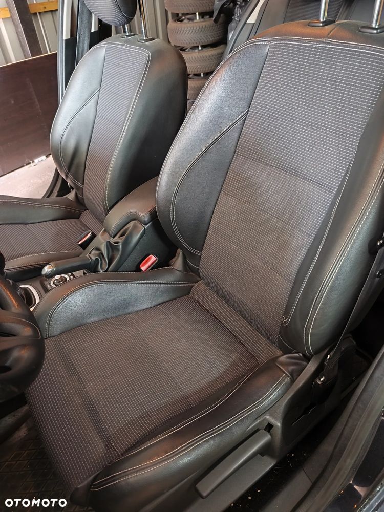 Renault Megane - 23