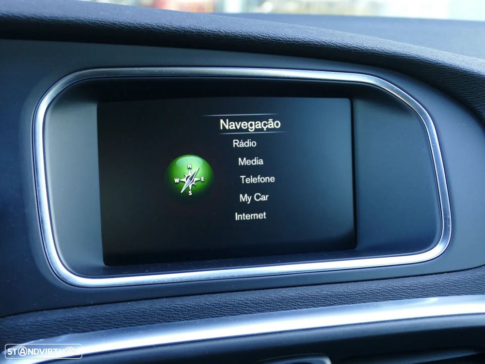 Volvo V40 2.0 D2 R-Design - 16