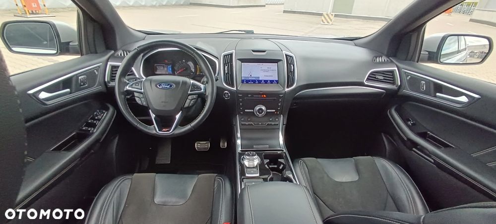 Ford Edge - 15