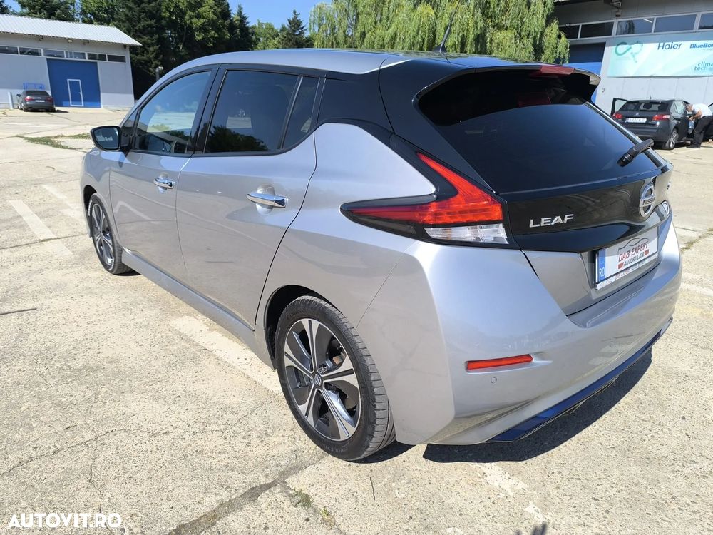Nissan LEAF - 8