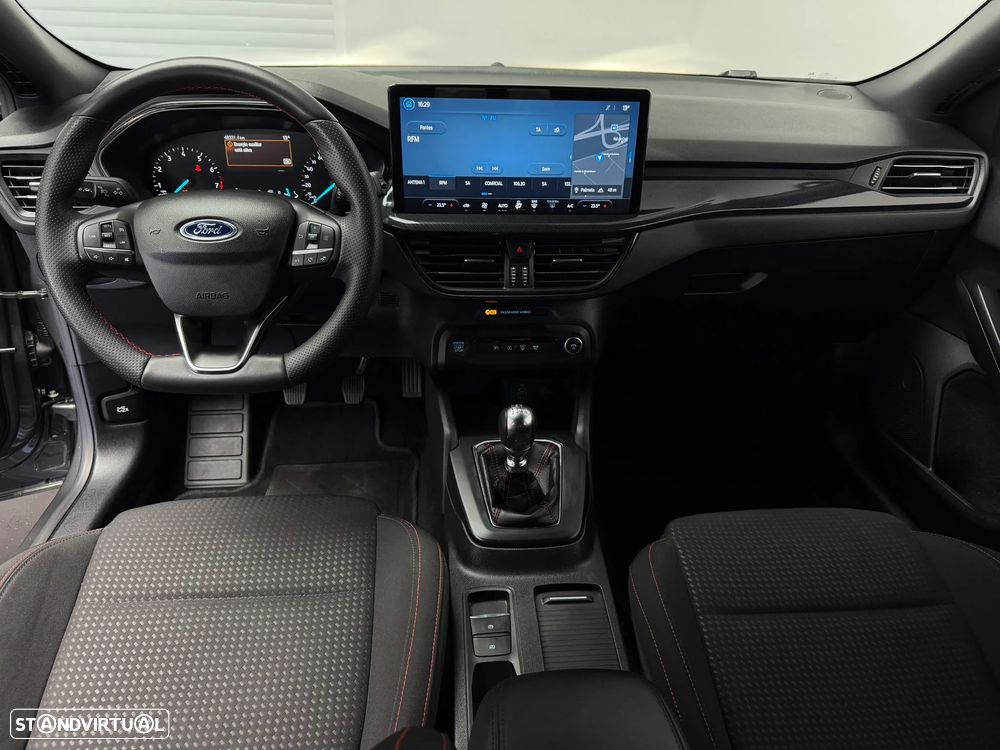 Ford Focus 1.0 EcoBoost MHEV ST-Line - 12