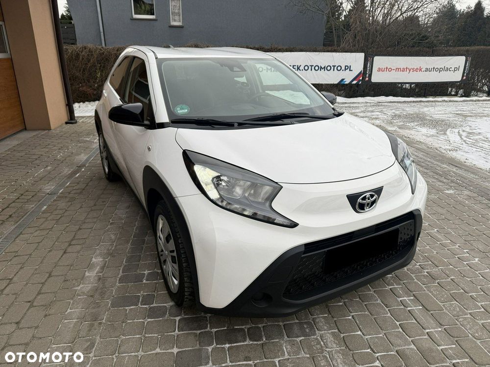 Toyota Aygo X 1.0 VVT-i X-play - 3