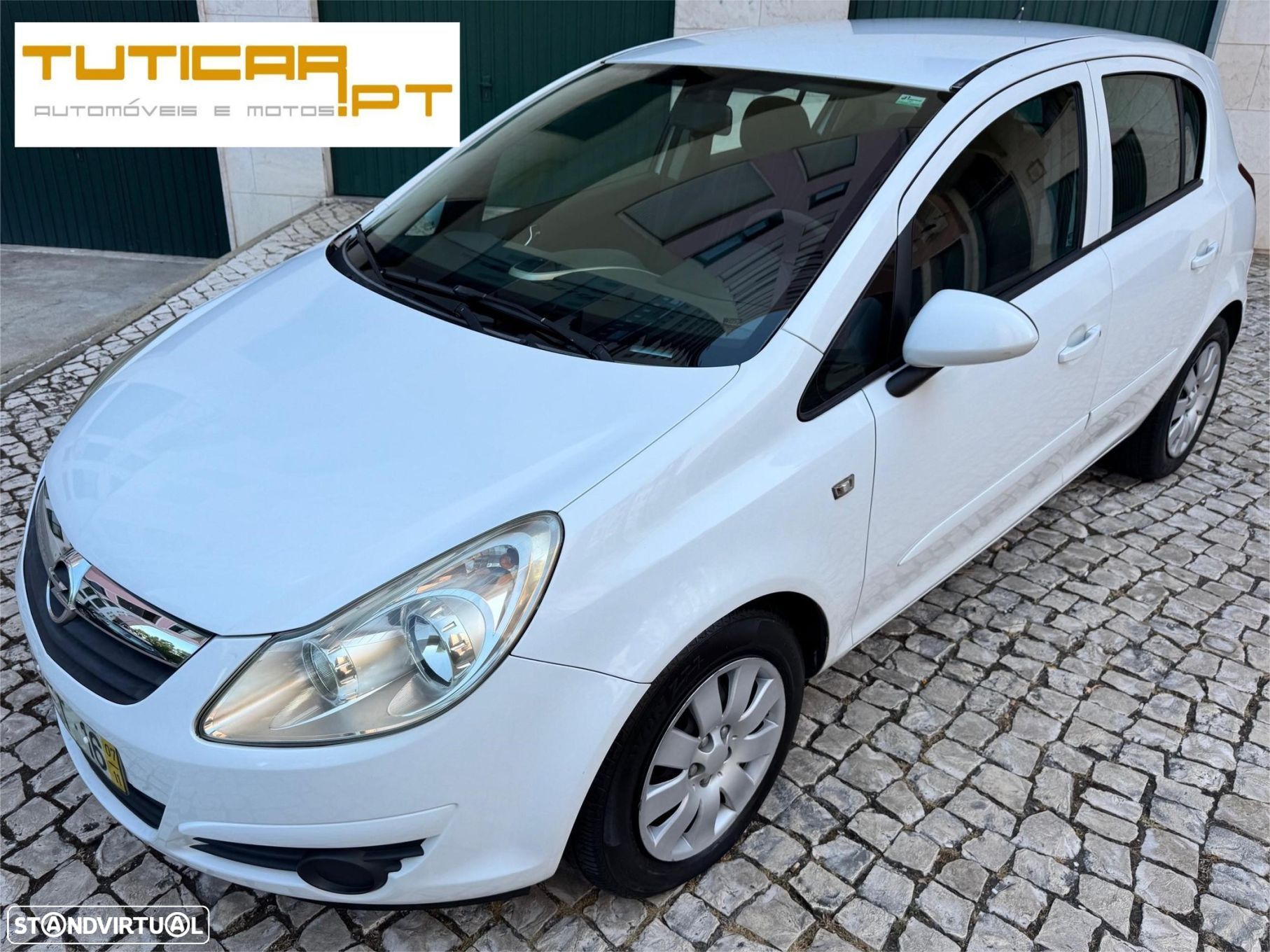 Opel Corsa 1.3 CDTi Enjoy - 1