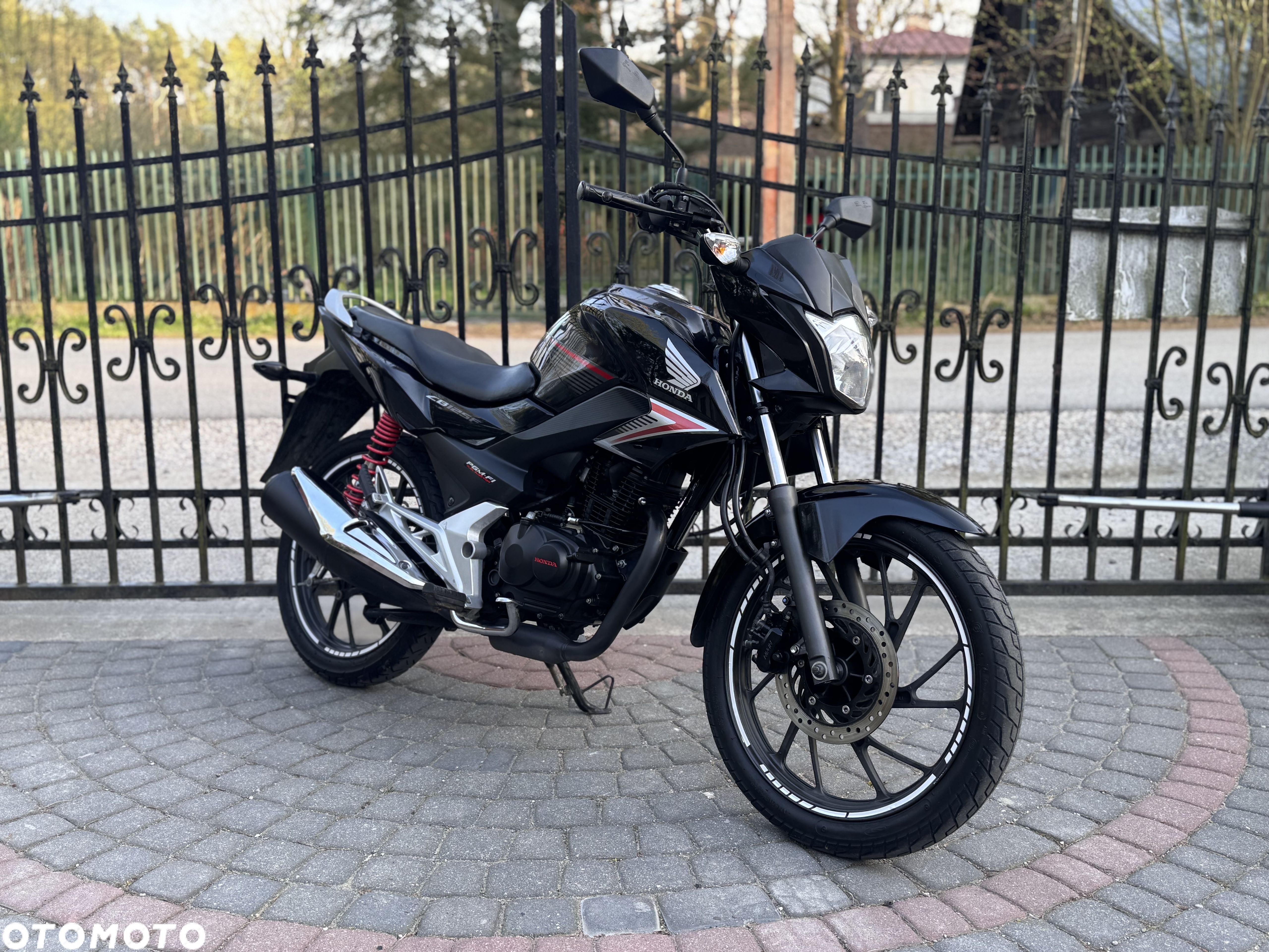 Honda CB - 1