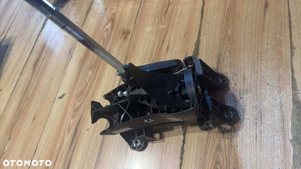 lewarek/wybierak biegów ford fiesta mk7 lift 1.6tdci - 2