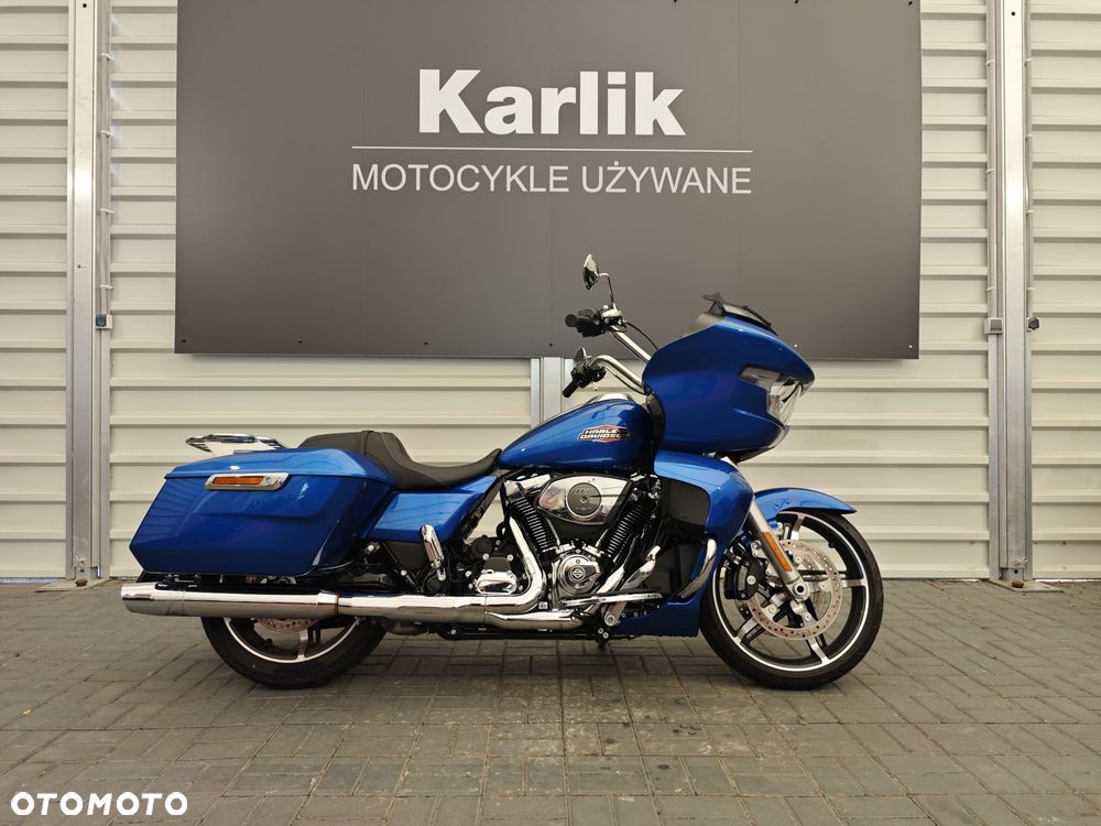 Harley-Davidson Touring Road Glide - 2