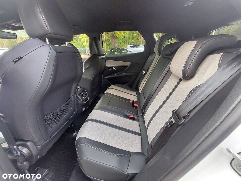 Peugeot 3008 1.6 PureTech Hybrid PHEV GT Pack S&S EAT8 - 11
