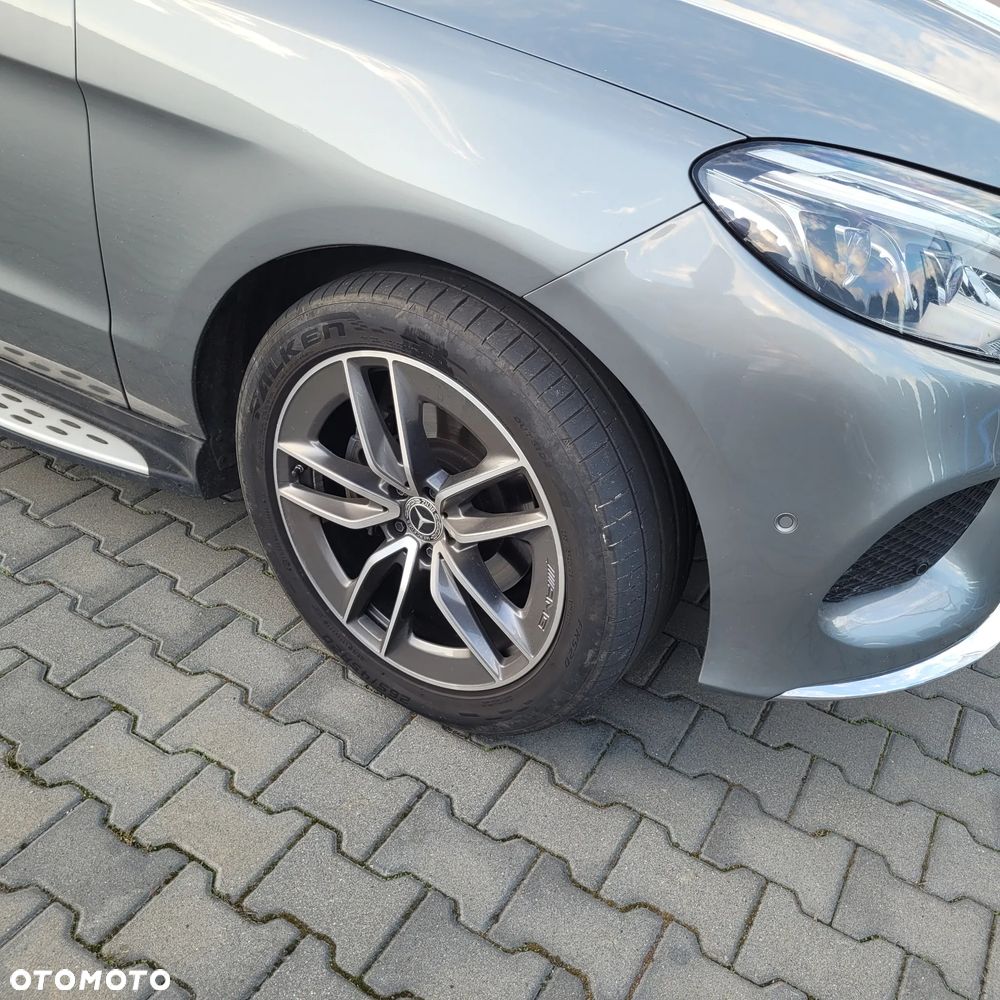 Mercedes-Benz GLE 350 d 4-Matic - 3