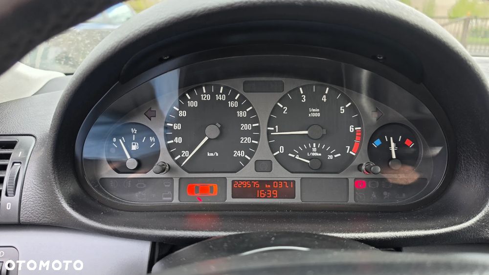 BMW Seria 3 - 12
