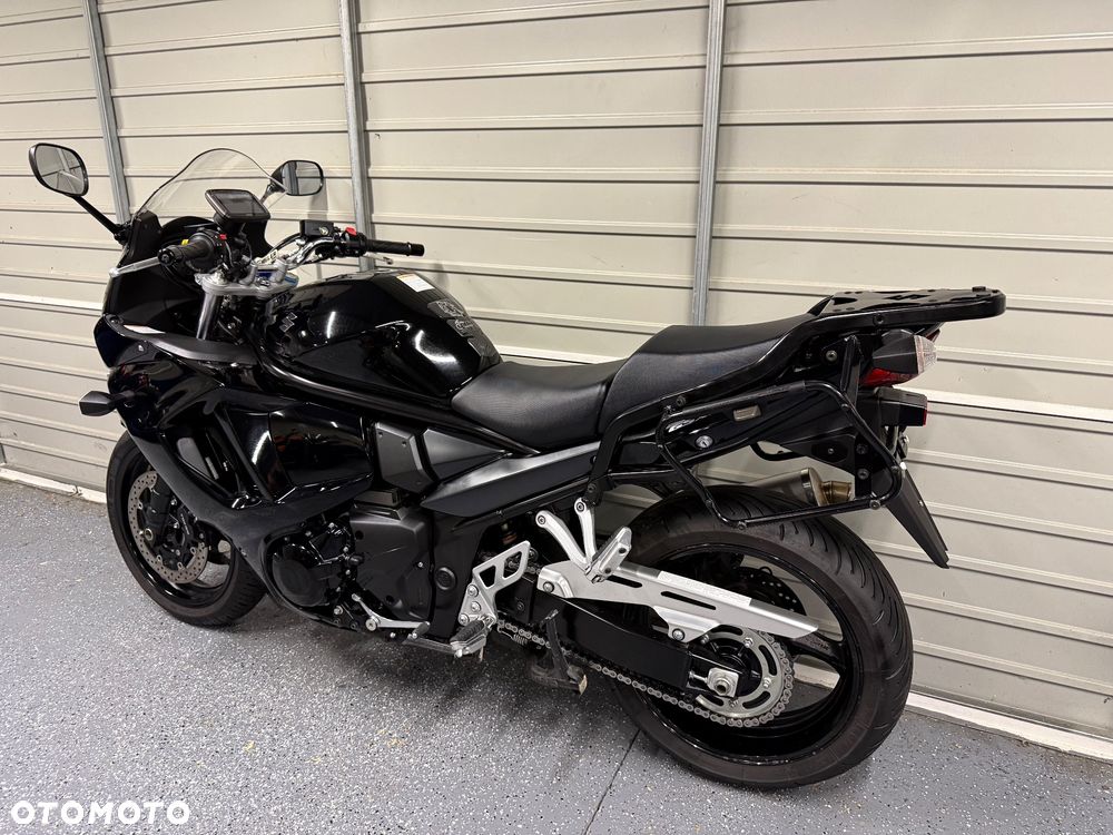 Suzuki GSX - 14
