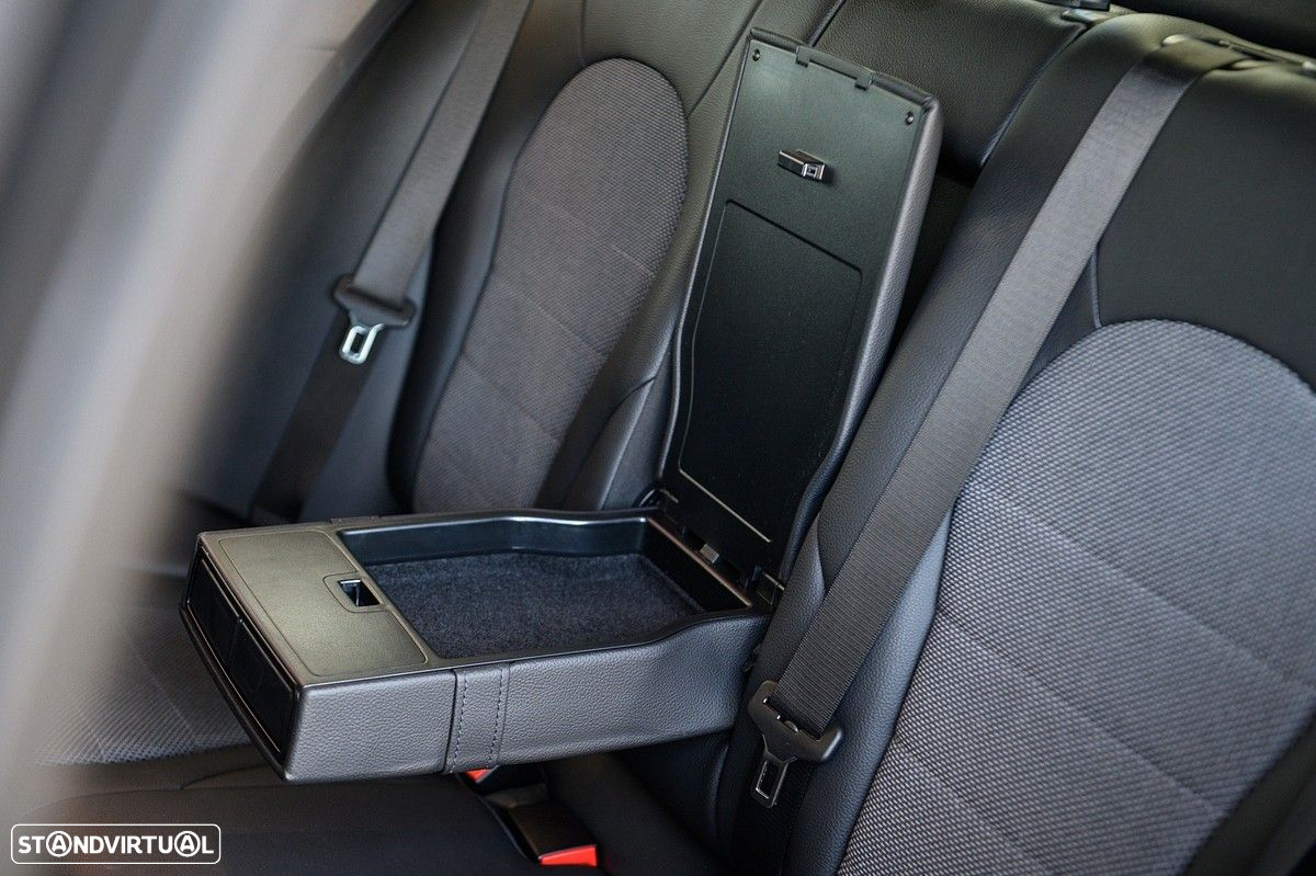 Mercedes-Benz C 300 de Avantgarde - 58