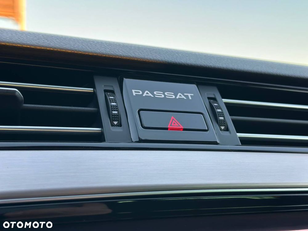 Volkswagen Passat 2.0 TDI SCR DSG Highline - 28