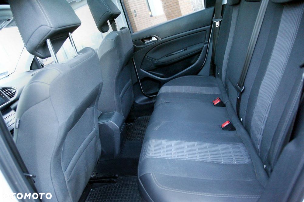 Peugeot 308 - 19