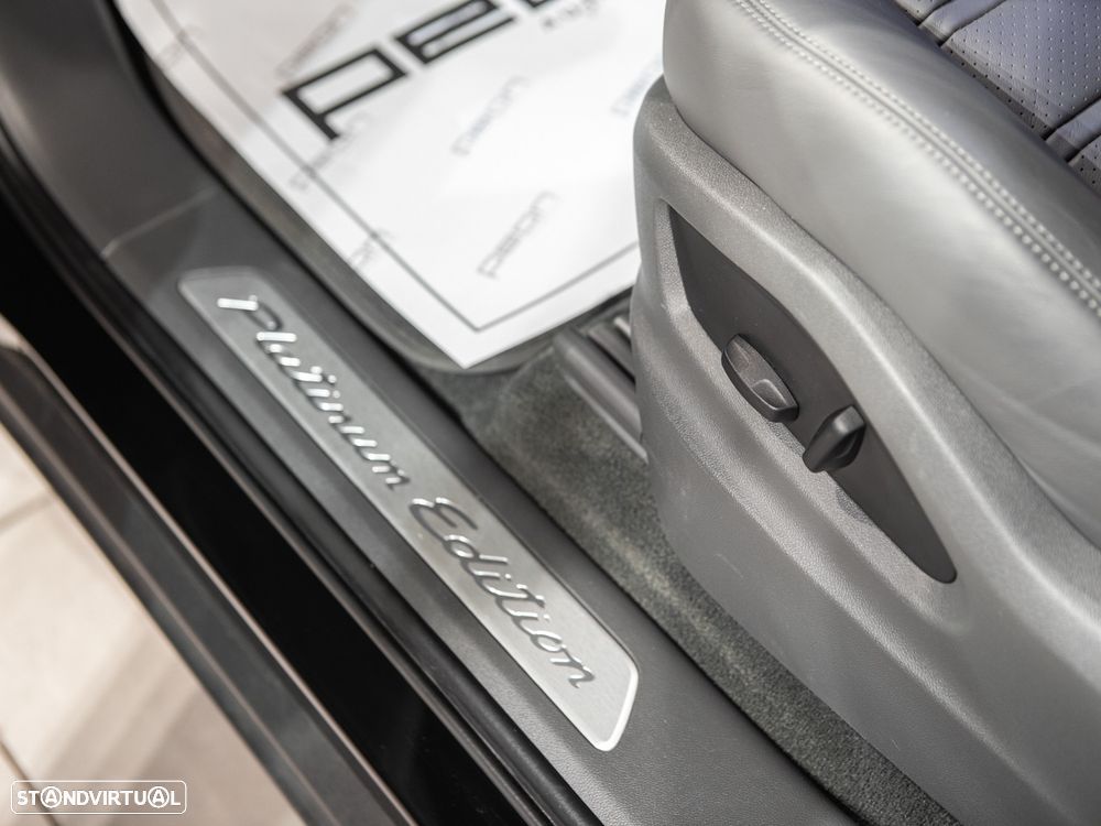 Porsche Cayenne E-Hybrid Platinum Edition - 32