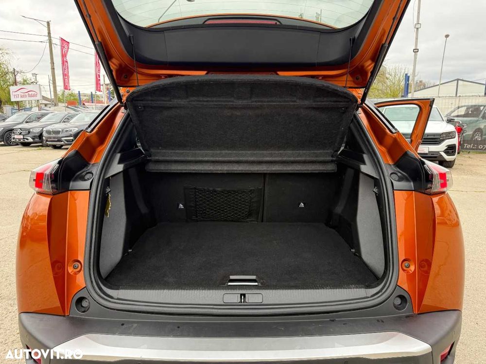 Peugeot 2008 1.5 BlueHDI 130 S&S EAT8 Allure - 14