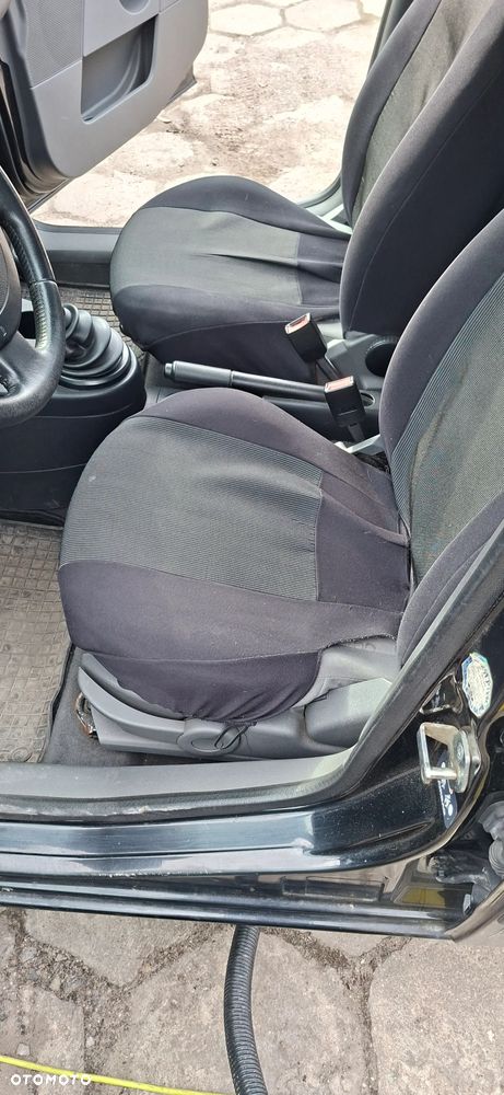 Ford Fiesta 1.4 Ghia - 11