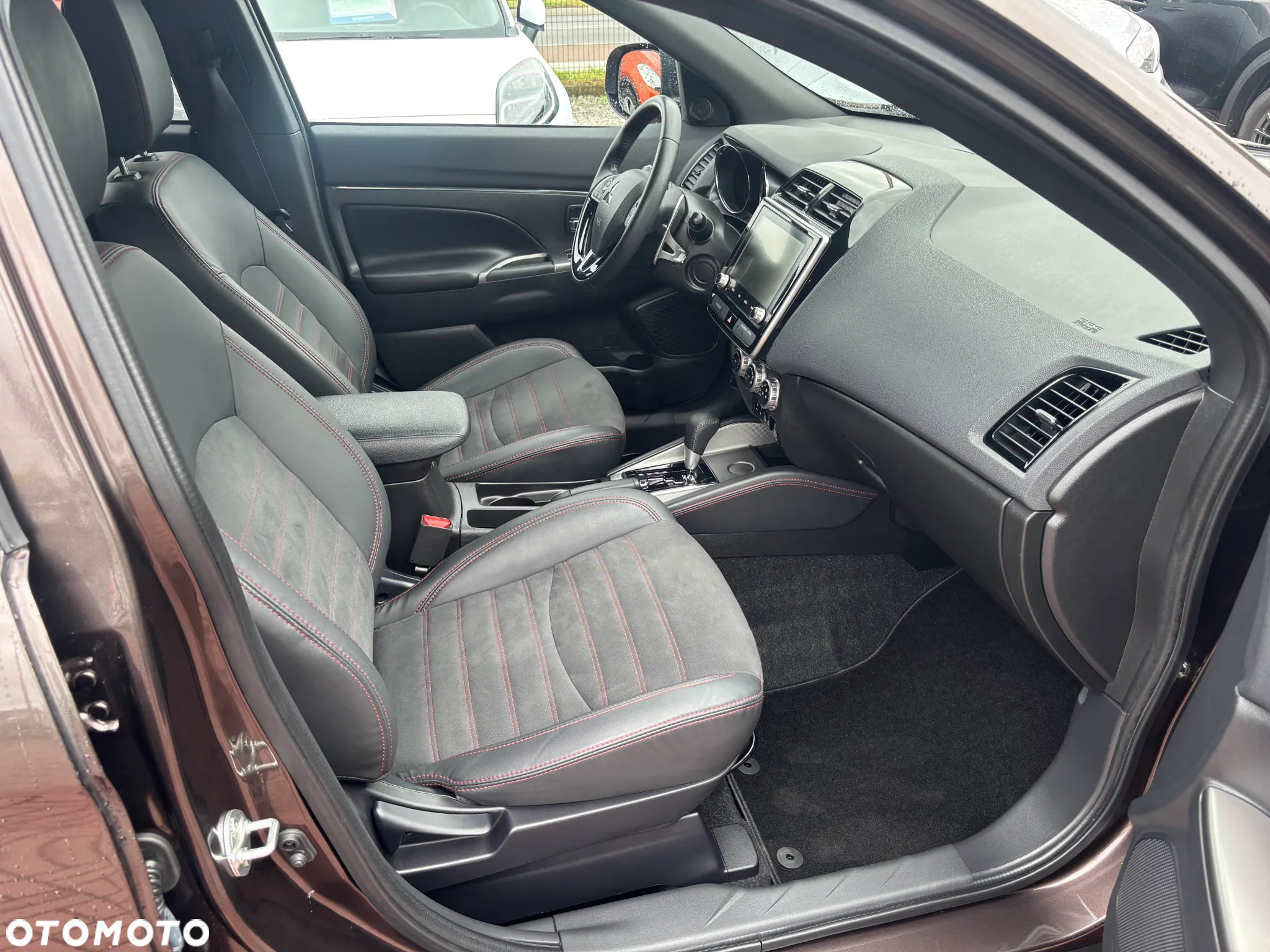 Mitsubishi ASX 2.0 2WD CVT Intro Edition+ - 16