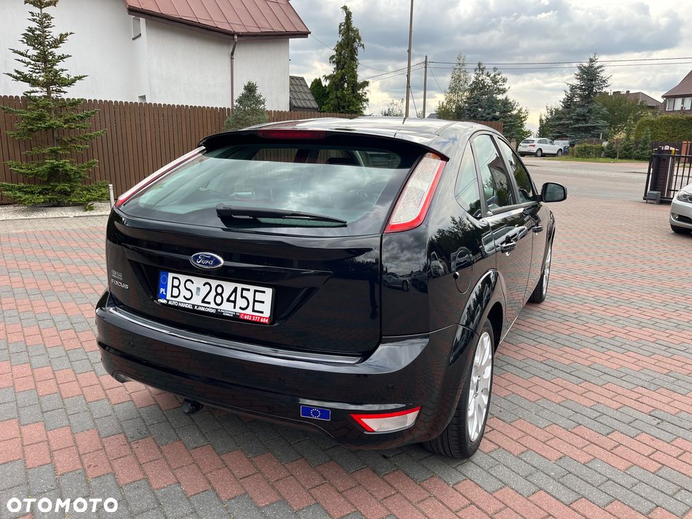 Ford Focus 1.6 Ti-VCT Sport - 12