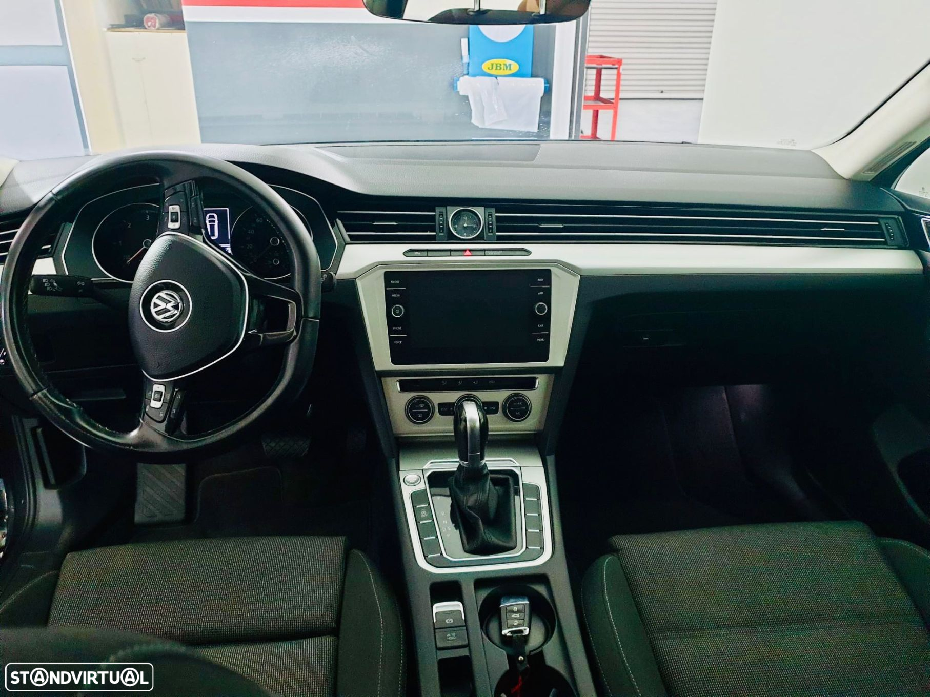 VW Passat - 12