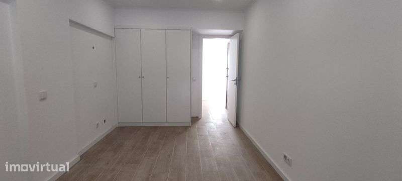Alugo apartamento T1 na Costa de Caparica - Grande imagem: 2/6