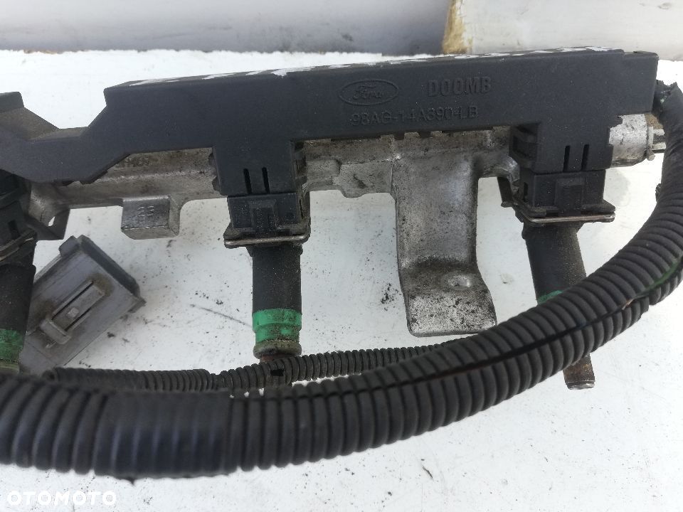 LISTWA WTRYSKOWA WTRYSKI FORD FIESTA 1.3 MK6 - 2