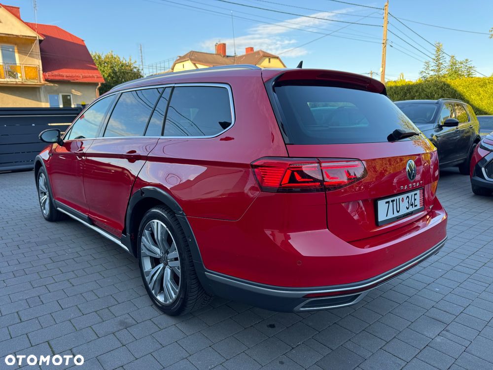 Volkswagen Passat Alltrack 2.0 TDI SCR DSG 4Motion - 15