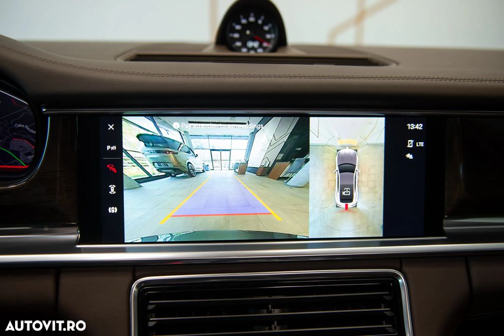 Porsche Panamera 4 E-Hybrid Executive - 7