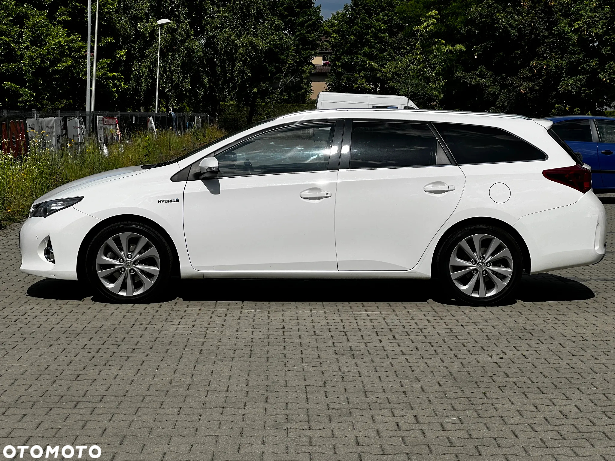 Toyota Auris 1.8 Hybrid Life - 4