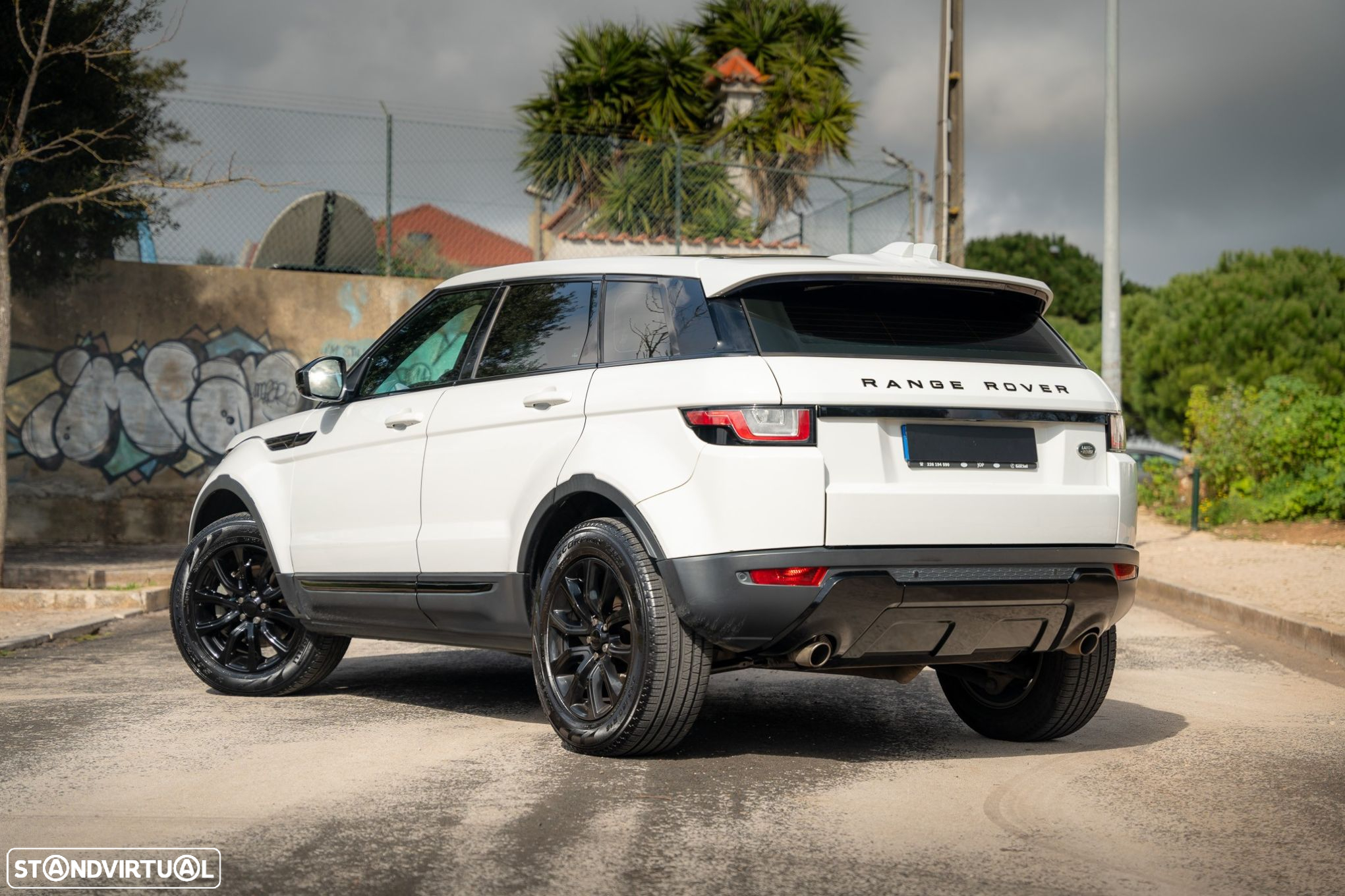 Land Rover Range Rover Evoque 2.0 TD4 HSE Dynamic Auto - 16