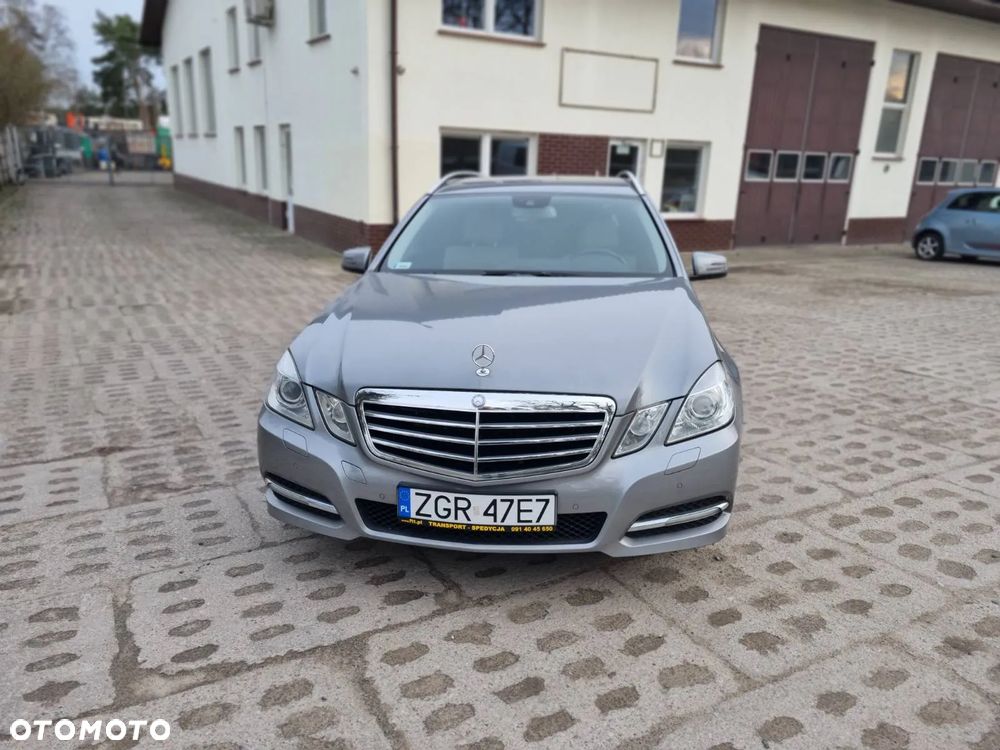 Mercedes-Benz Klasa E 350 CDI 4-Matic BlueEff Avantgarde - 3