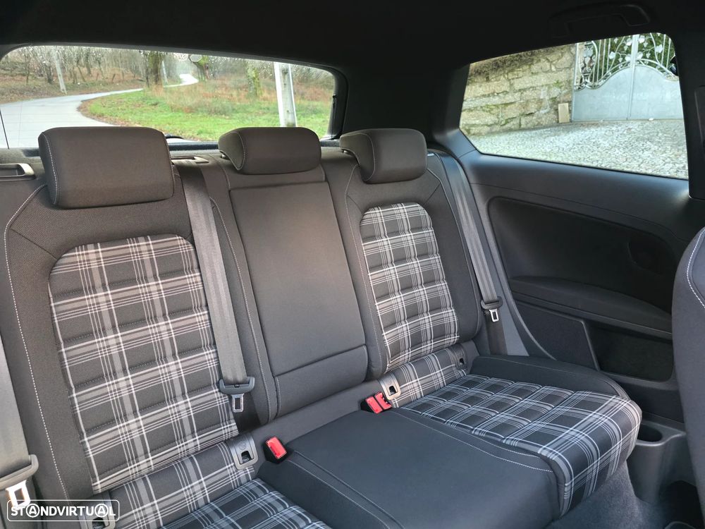 VW Golf GTD (BlueMotion ) - 15