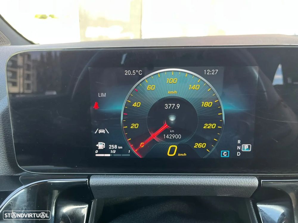 Mercedes-Benz B 180 - 50