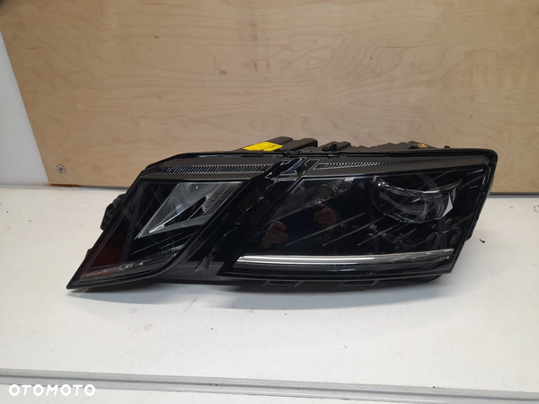 LAMPA LEWY PRZÓD SKODA OCTAVIA III LIFT 5E1941017F