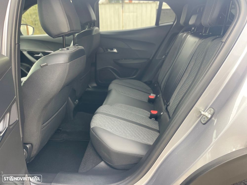 Peugeot 2008 Hybrid 145 e-DSC Allure - 21