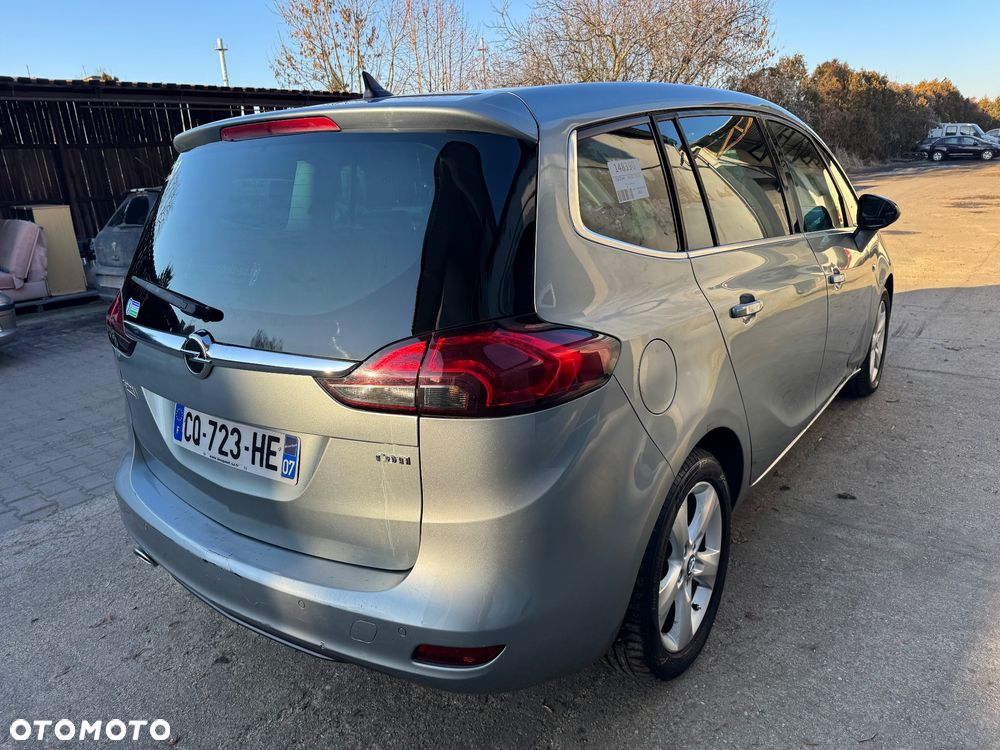 Opel Zafira - 25