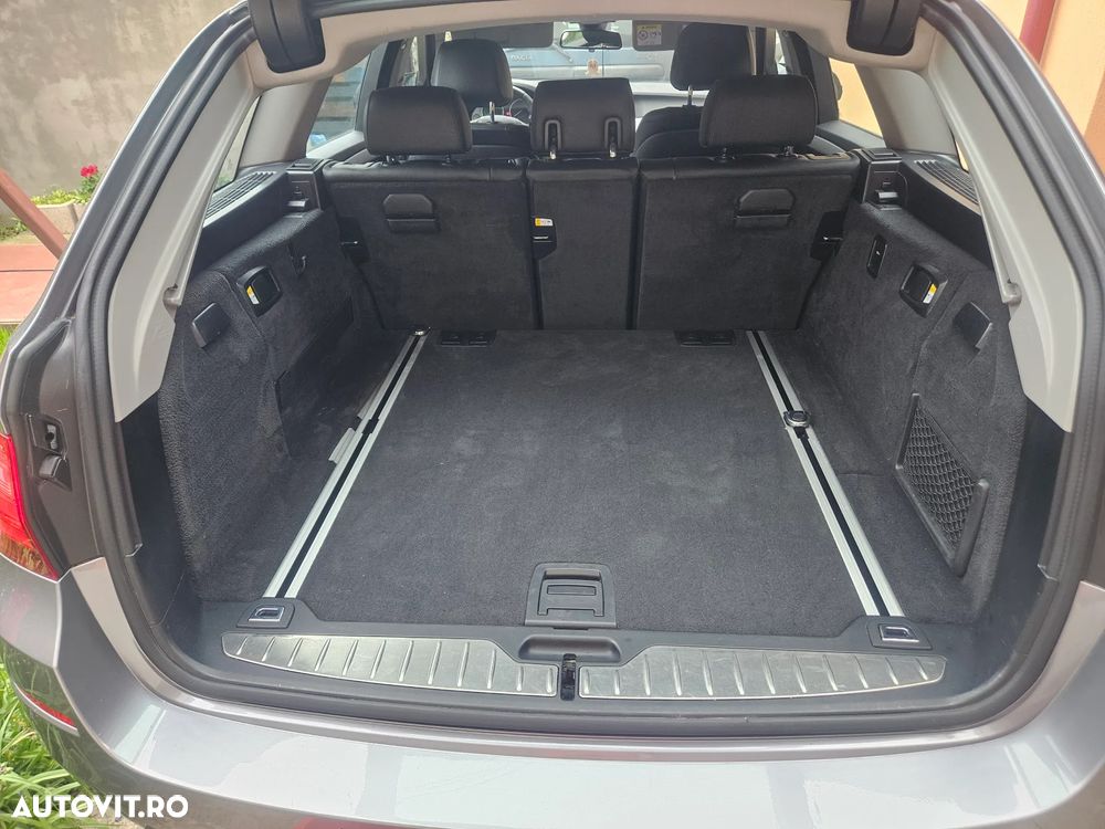 BMW Seria 5 520d AT - 3