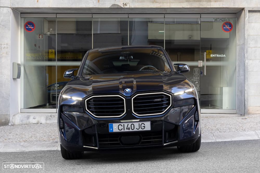 BMW XM 50e - 2
