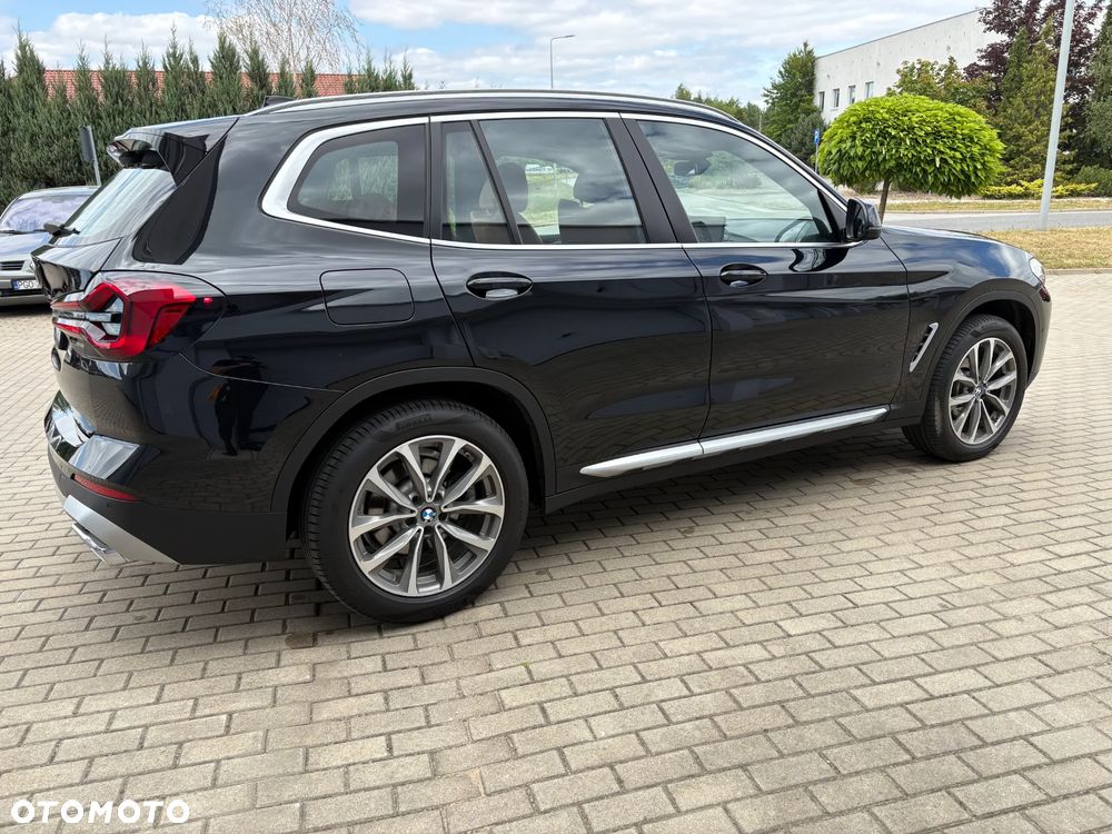 BMW X3 sDrive18d - 9
