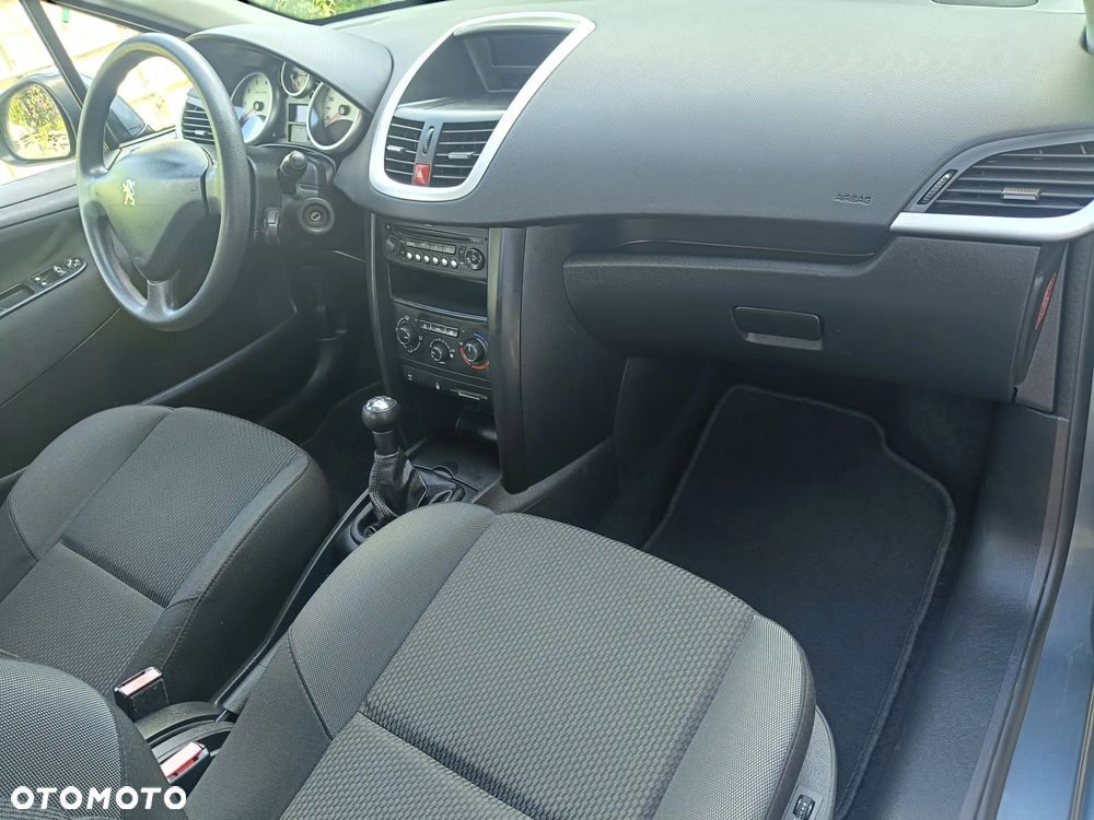 Peugeot 207 75 forever - 17