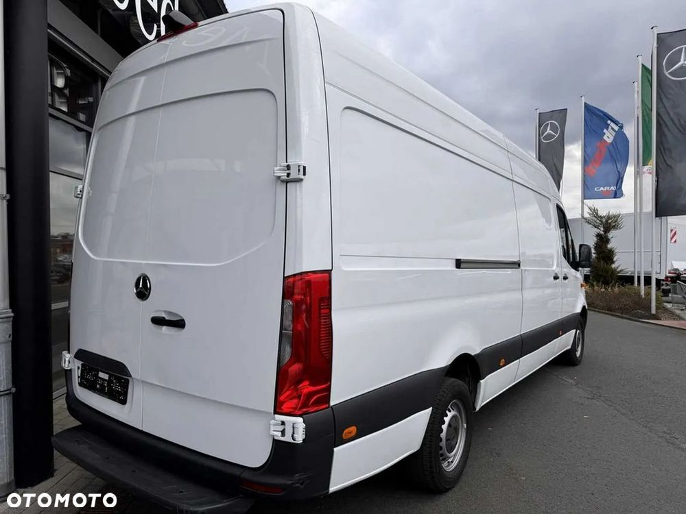 Mercedes-Benz Sprinter - 3