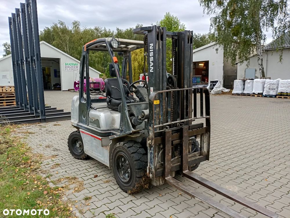 Nissan UG1D2A32LQ - 11