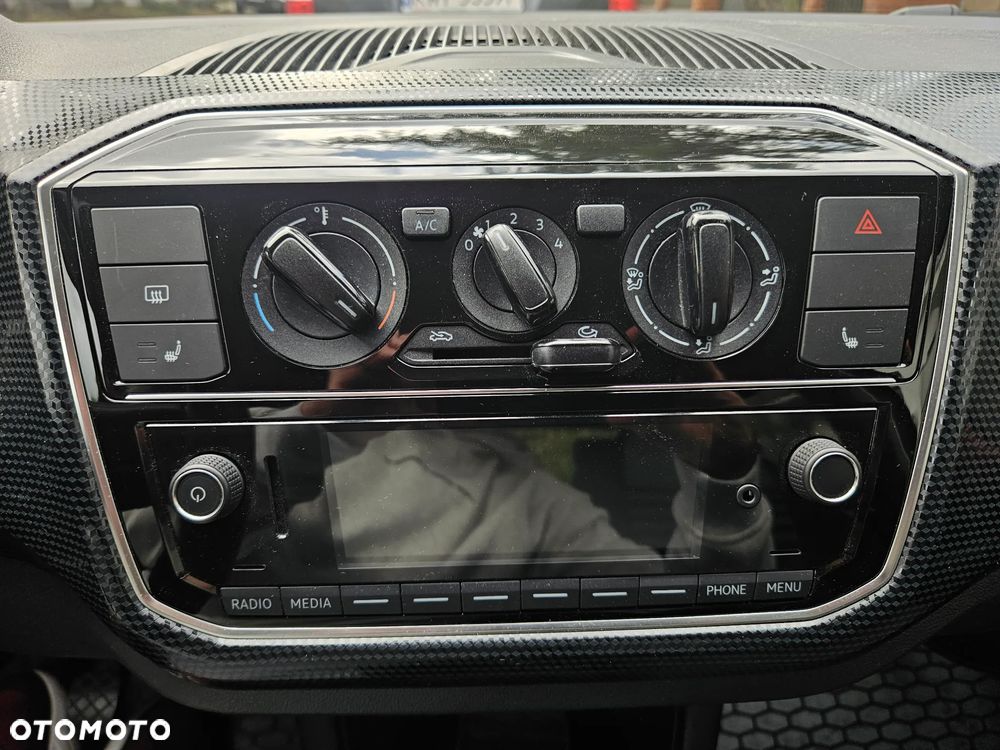 Volkswagen up! - 28