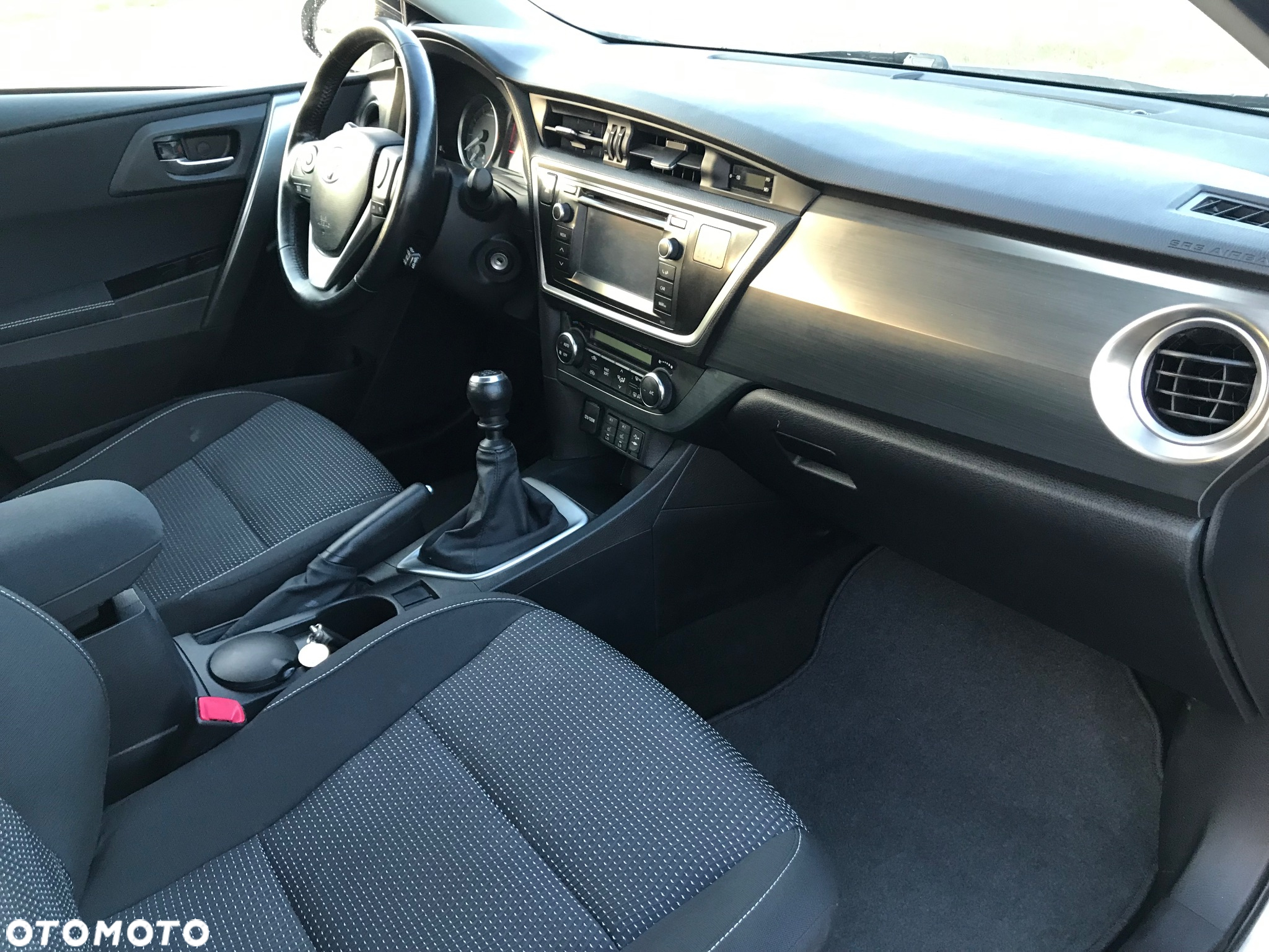 Toyota Auris - 11