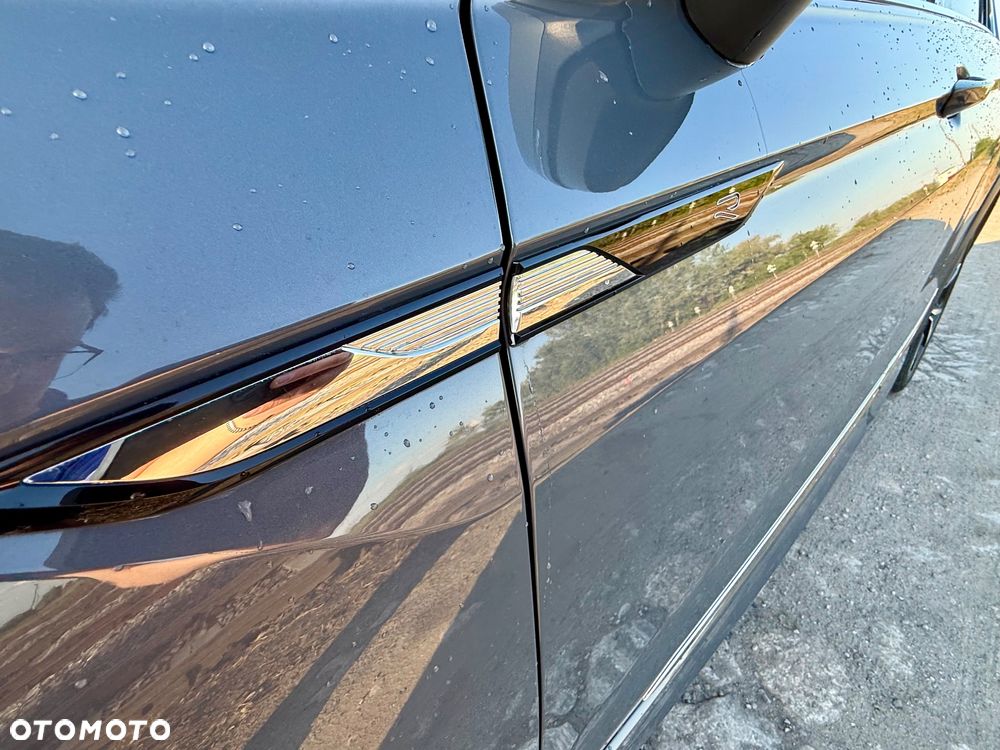 Volkswagen Tiguan 2.0 TDI SCR 4MotION DSG R-Line - 7