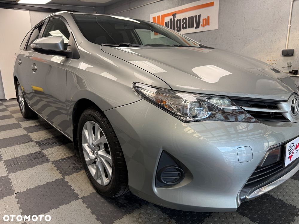 Toyota Auris - 22