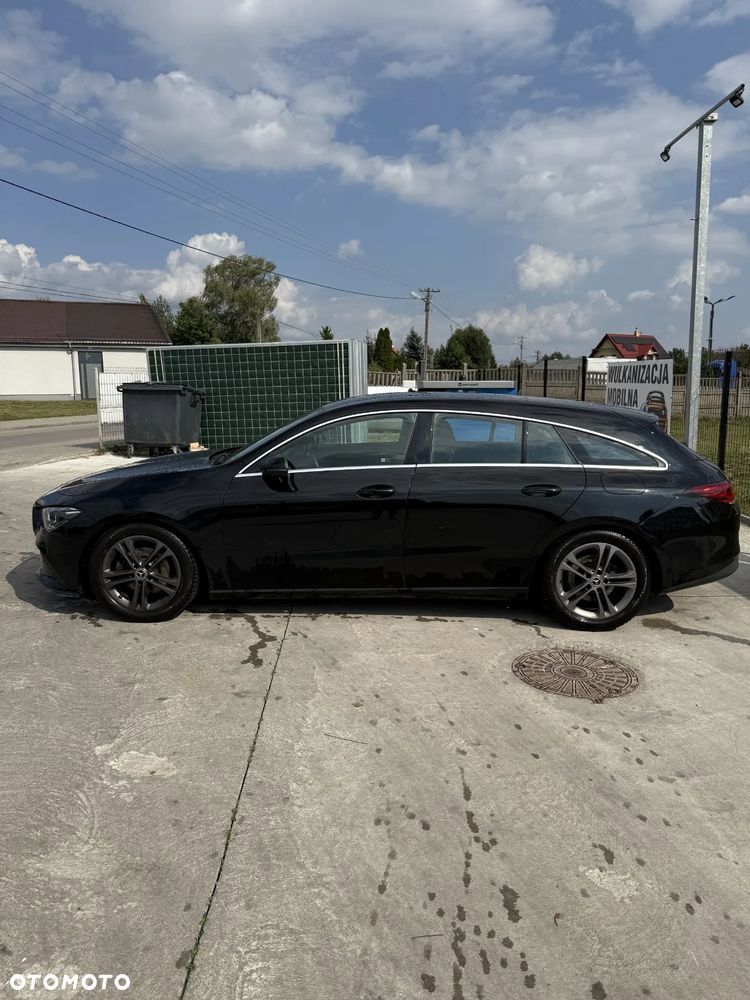 Mercedes-Benz CLA 200 7G-DCT - 3