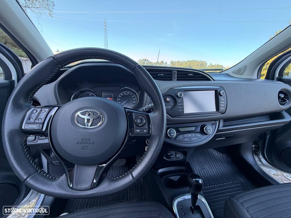Toyota Yaris 1.5 HSD Comfort - 5